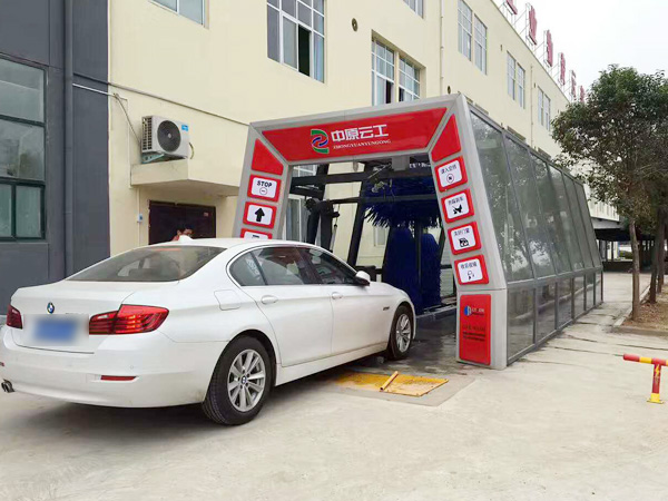 信心源于合作，和諧互利雙贏！中原云工牽手南京林頓采購配置FX11電腦洗車機(jī)