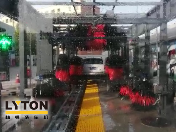 阿勒泰中石化FX-80A系列隧道連續式洗車機