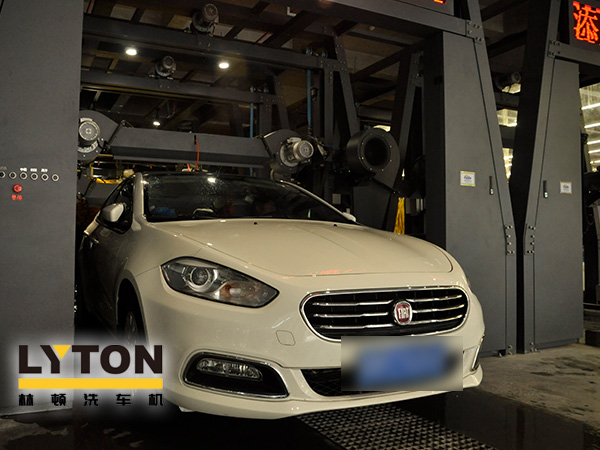 砥礪前行,更上層樓!——lyton林頓全自動洗車機2021新年賀詞