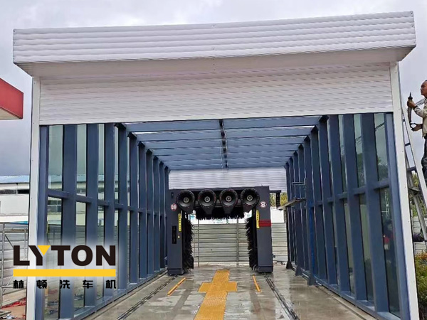 隴原大地某用戶全自動洗車機交付使用!GD系列龍門往復式全自動洗車機 日洗車量150+