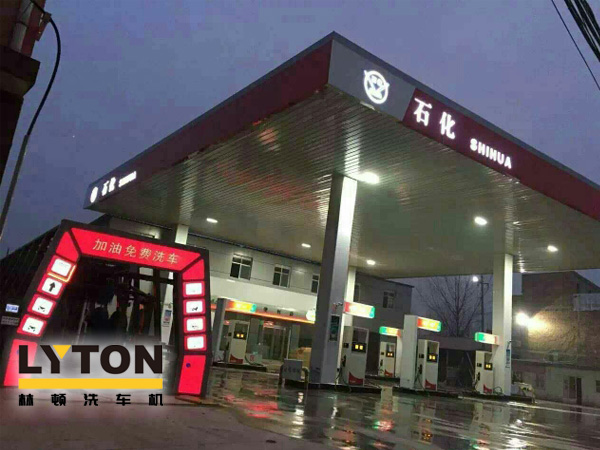 全自動(dòng)洗車(chē)機(jī)設(shè)備——加油站、洗車(chē)店青睞!車(chē)友喜愛(ài)!Why?