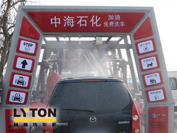 全自動洗車機安裝場所之加油站!提升油站高品質服務的企業形象，有利于口碑傳播！