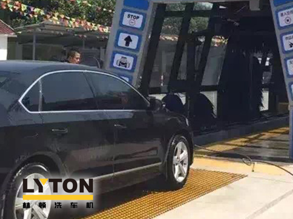 全自動(dòng)洗車機(jī)安裝場(chǎng)所之業(yè)安裝洗車機(jī)　增加員工的福利，樹(shù)立企業(yè)形象、留住人才、傳播品牌！