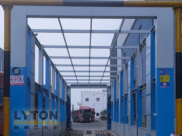 林頓工程定制款洗車機 專為清洗工程運輸車輛打造 防銹處理 持久耐用 循環用水